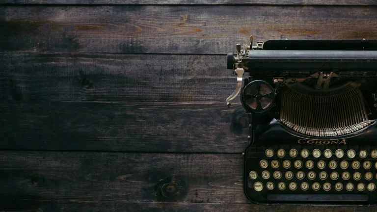 Typewriter representing writing content in the Gutenberg block editor